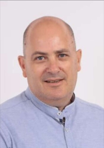 הקריטריונים שהיו במשך עשרות שנים הוזזו הצידה ולקבלת תואר "יקיר העיר קריית מוצקין", נבחרו אנשים, שכלל אינם עומדים בקריטריונים. חבר מועצת העיר, צבי מלץ, מגיש ההצעה לסדר. צילום: יקיר ברבי.